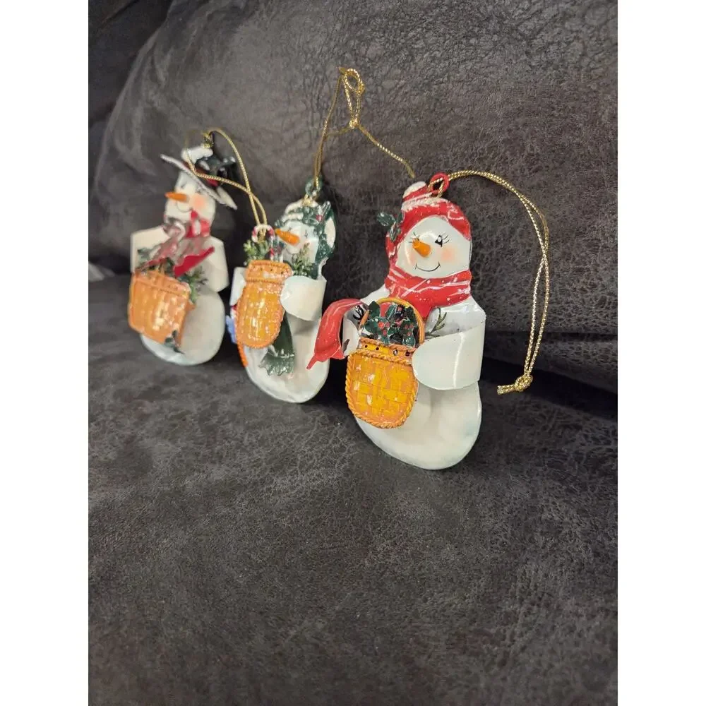 Vintage Painted Tin Snowman Christmas Ornaments Set 3 Baskets Folk Art Primitive